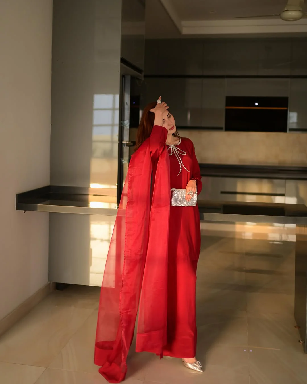 Bow Red - Image 7