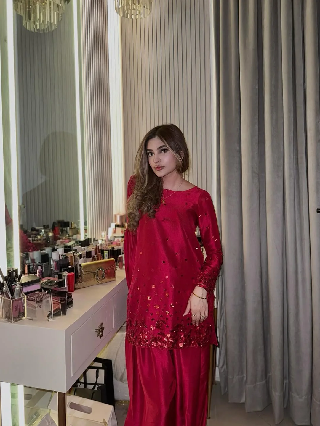 Diva Red - Image 3