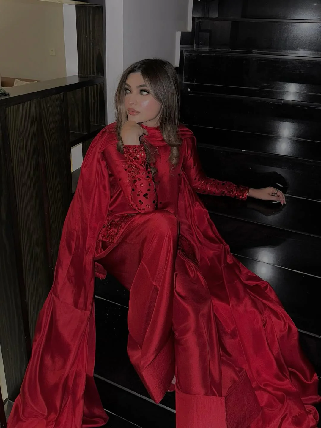 Diva Red - Image 7